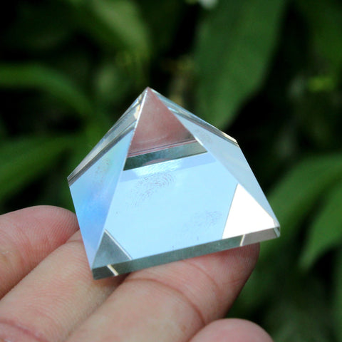 Natural 25 mm Clear Quartz AAA Grade Pyramid
