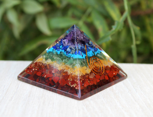 7 Chakra Orgonite 50 mm Pyramid